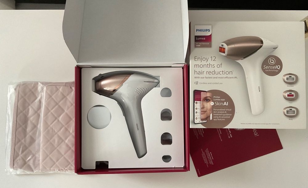 Epilator IPL Philips Lumea Seria 9900 BRI973/00