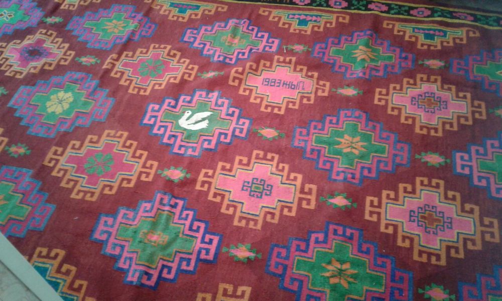 Ковер ,новый ручная работа