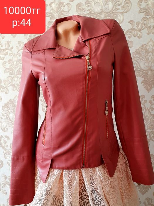 Продам женские одежды