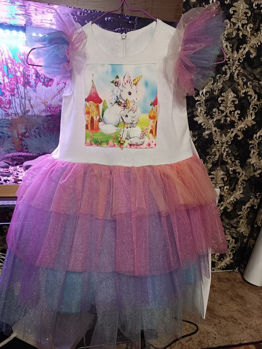 Продам нарядное платье