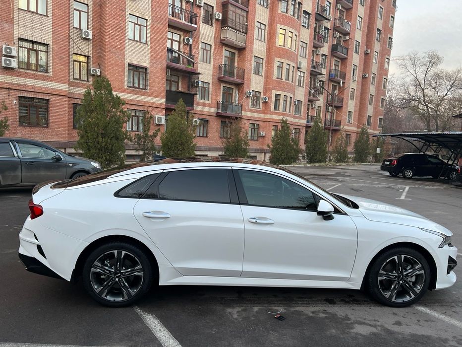 KIA K5 GT Line Plus +
