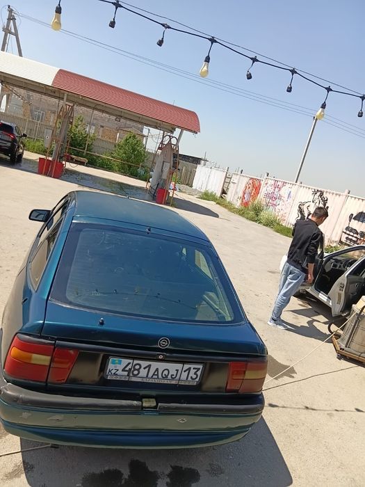 Опель хэджбек в хорошем состоянии