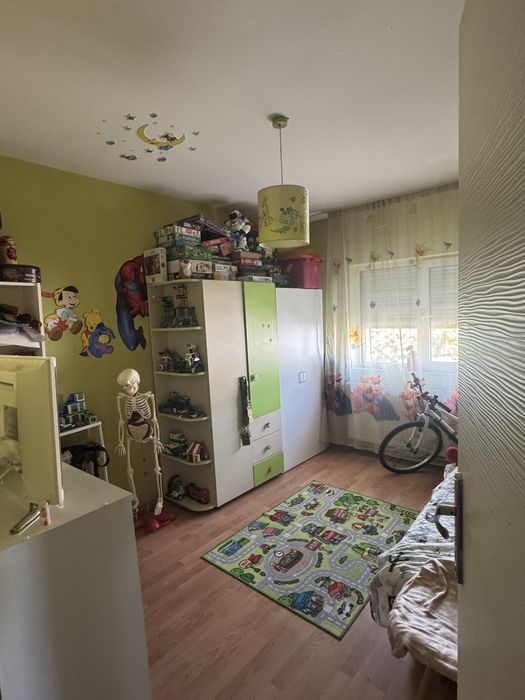 Apartament 3 camere Decomandat