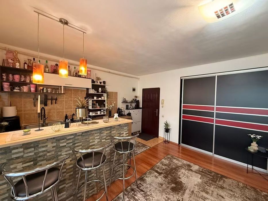 Vand apartament 2 camere