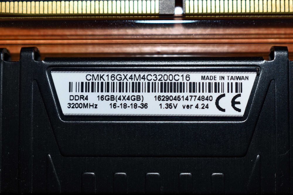 Corsair Vengeance LPX 16GB(4x4GB) 3200MHZ DDR4 CMK16GX4M4C3200C16