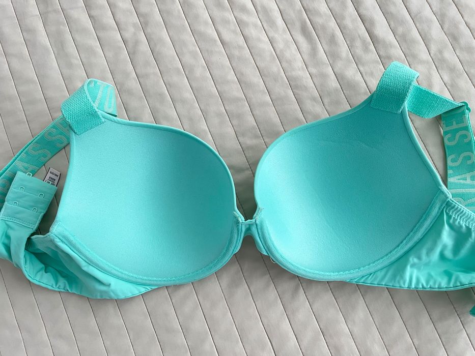 Victoria Secret сутиен 75D