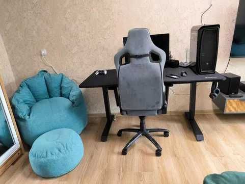*М.Космонавтов, Голубыме Купола,ЦУМ,1ком квартира