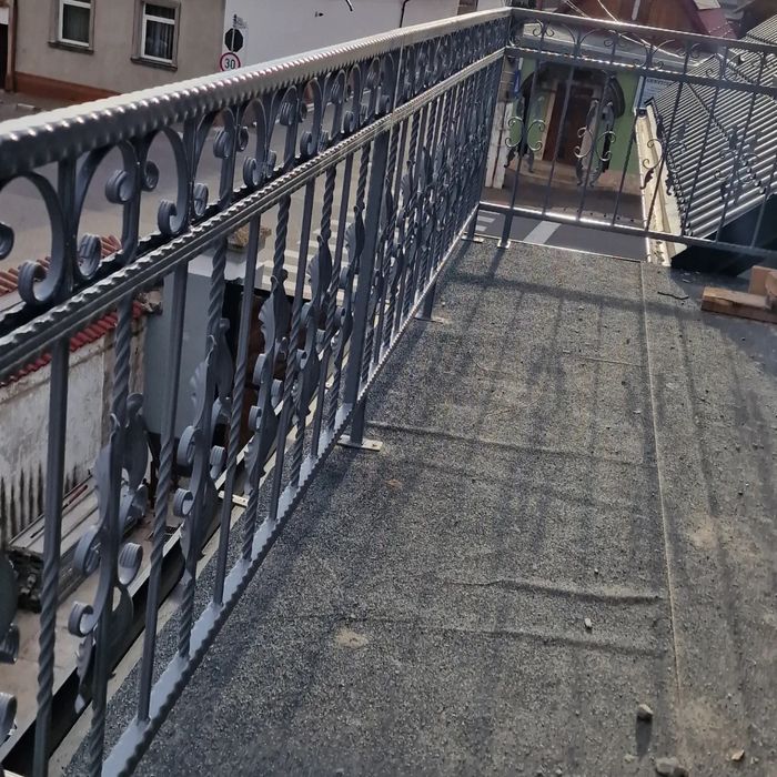 Confectii metalice fier forjat Balustrade Porti Garduri