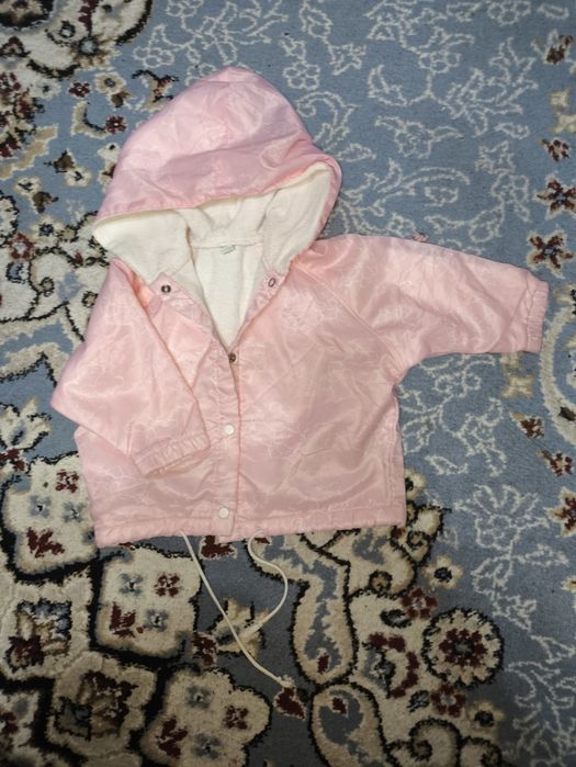 Продам детскую ветровку