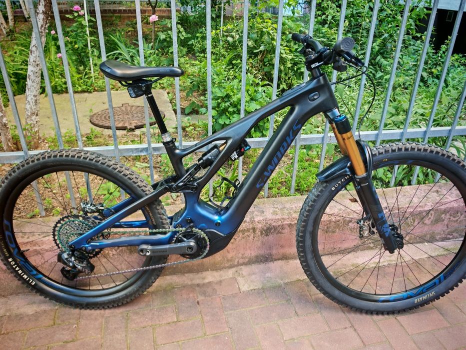 Bicicleta electrica full suspension carbon Specialized S-works Turbo Levo  90 NM baterie 700 wh stare foarte buna