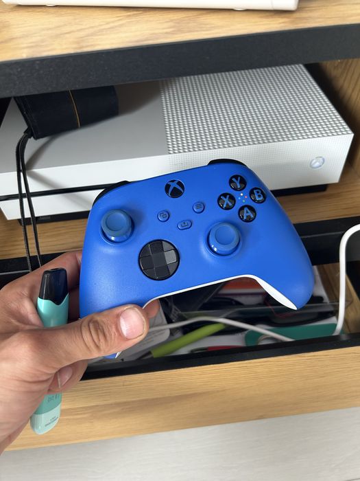 Xbox One S 1TB Stocare