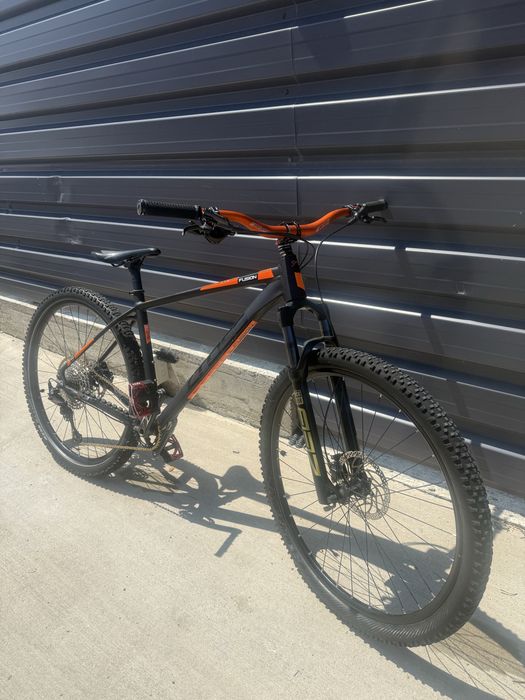 Vând Cross fusion pro