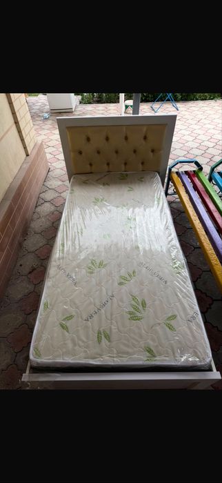 Односпальный кровать