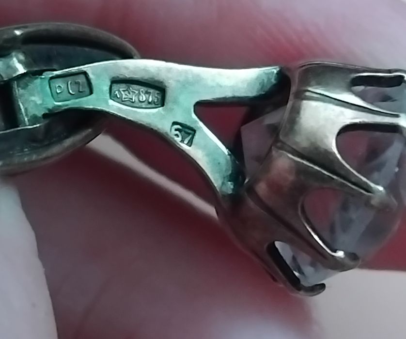 Серебряная   брошь