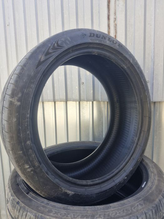 Летние шины размер 235/40/19 Dunlop