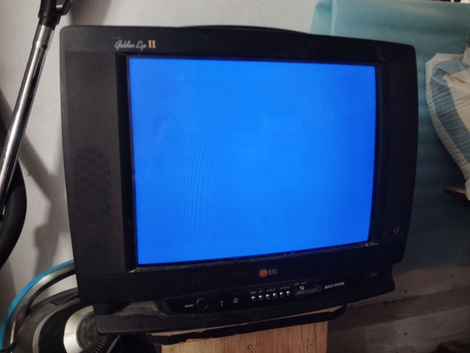 Телевизор  марки LG