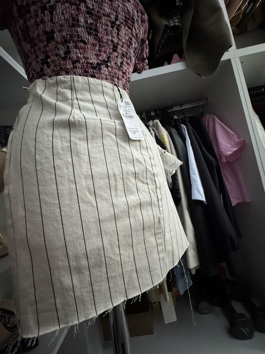 Fusta zara -noua, cu eticheta