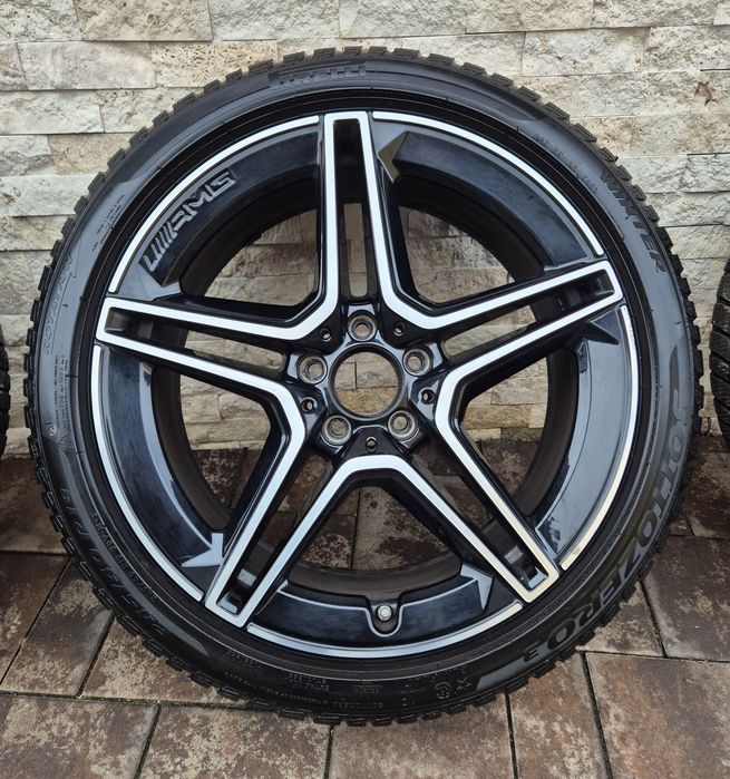 Jante mercedes AMG  cu anvelope pirelli 245/40/19
