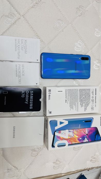 Самсунг А70  продается