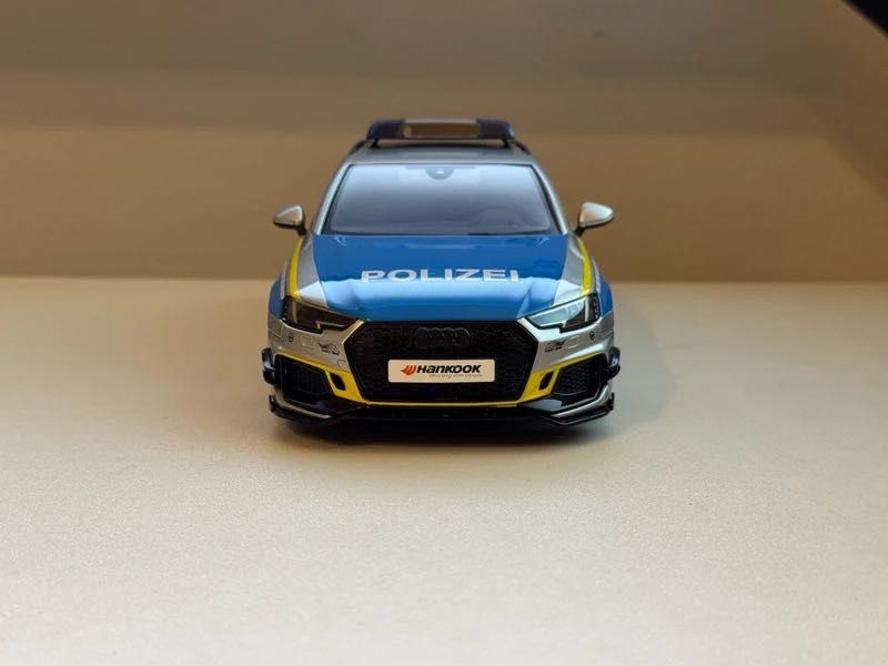 Macheta Audi ABT RS4-R Polizei 1:18 GT Spirit GT817