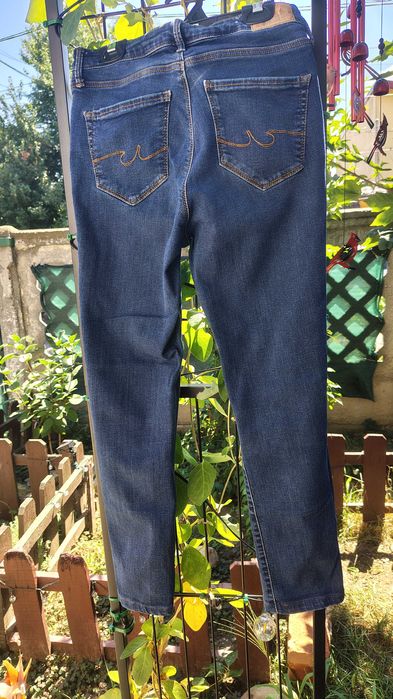 Blugi Collin's 703 Carla Slim straight M