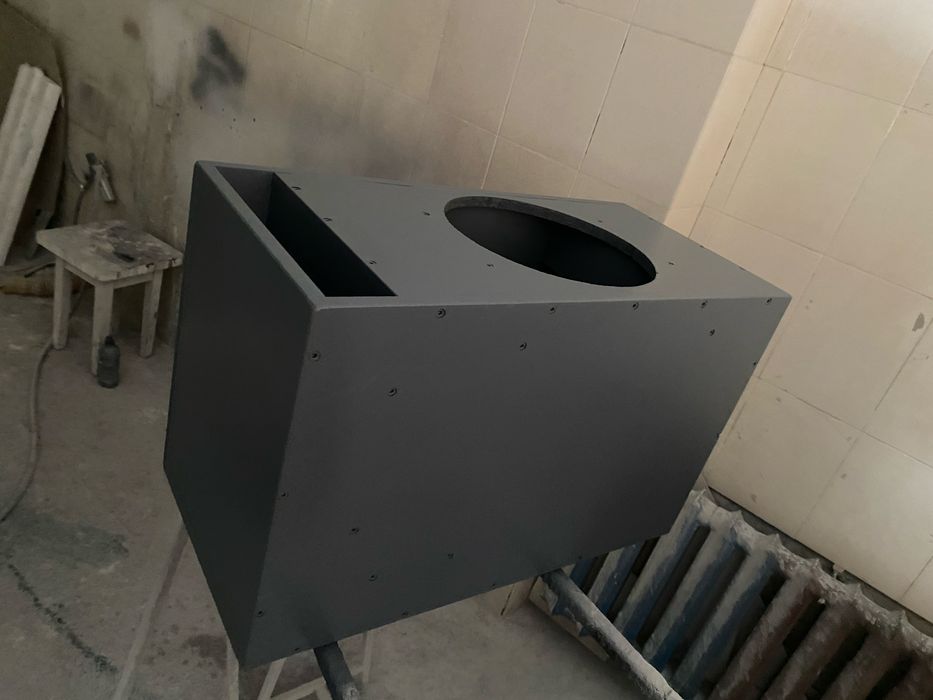 Продам короб для сабвуфера