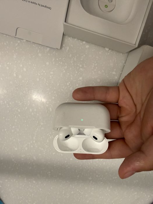 AirPods generation 2