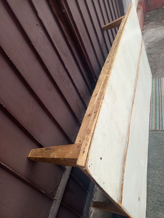 На продажу / стол  / .