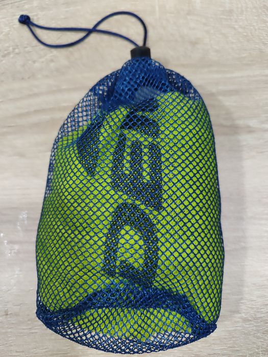 Манишка футбольная фирма DEMIX