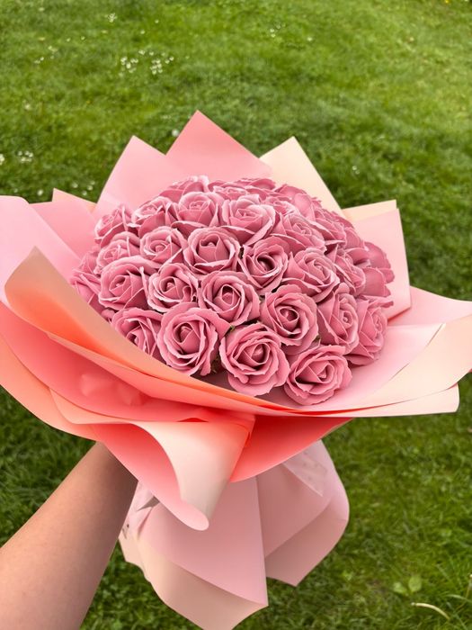Buchet 50 trandafiri sapun