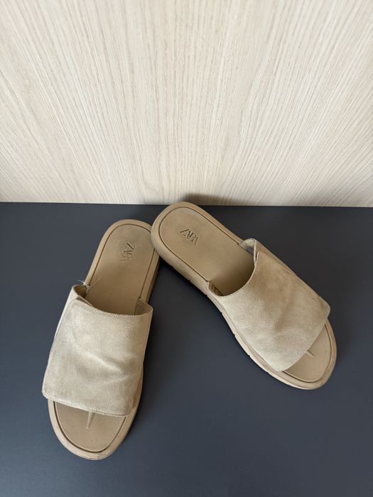 Мужские тапочки ZARA