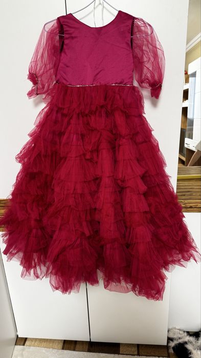 Платья на двух девочек,  ручная работа