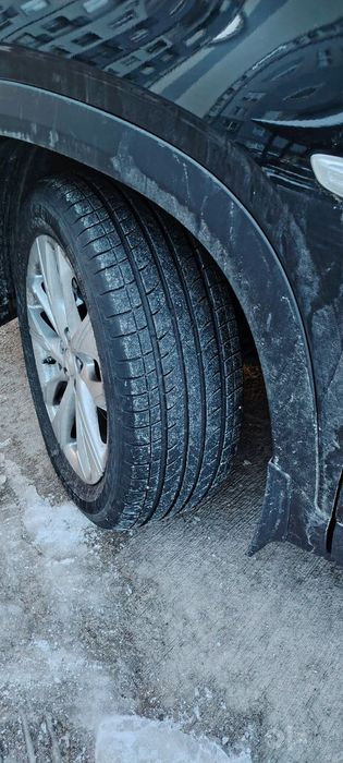 215/55 R17 yangi moshinada turibdi kelib korib olasiz
