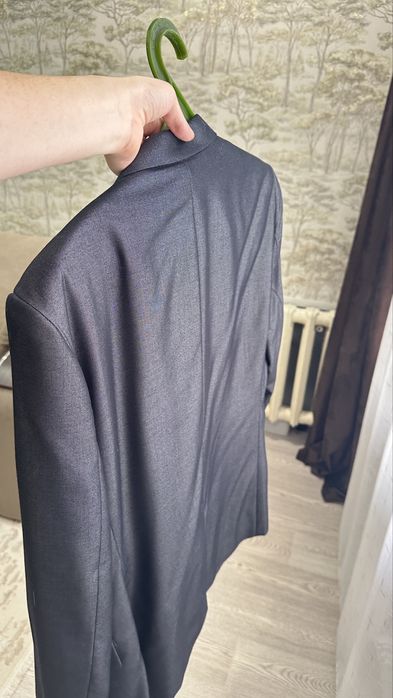 Продам мужской  костюм