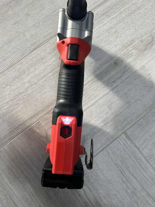 Milwaukee M12 BPRT masina de popnituri