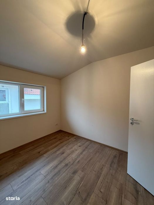 Duplex 4 Camere Cu 3 Dormitoare – Moșnița Nouă, Strada Gaitei 150.000