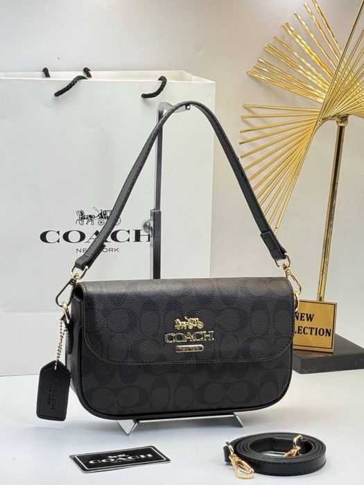 Geanta Coach noua !!! Dimensiuni 23/15 !!!