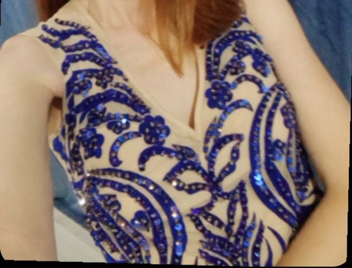 Продам платье красивое