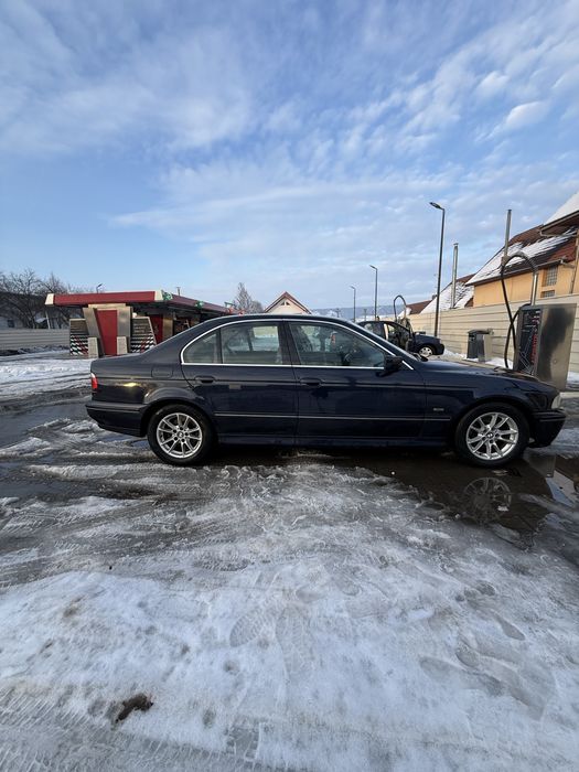 Vand BMW E39 perfect functional SCHIMB CU F10 + diferenta