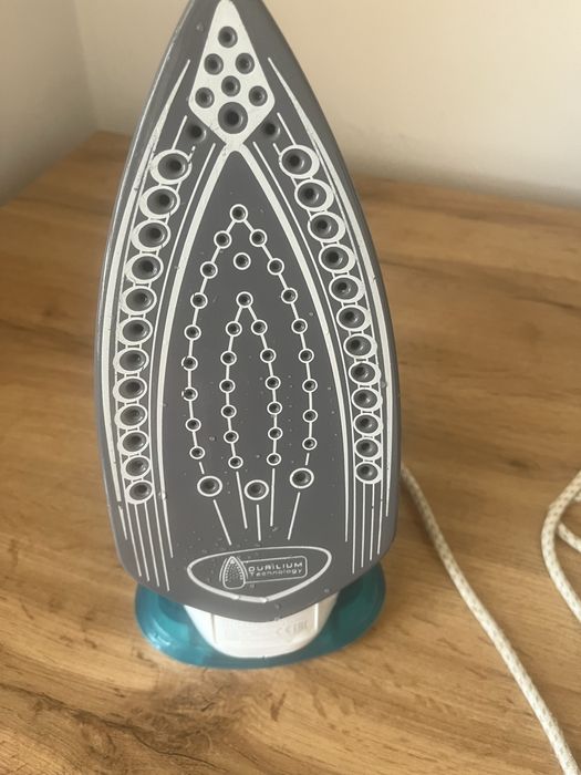 Утюг для одежда……………