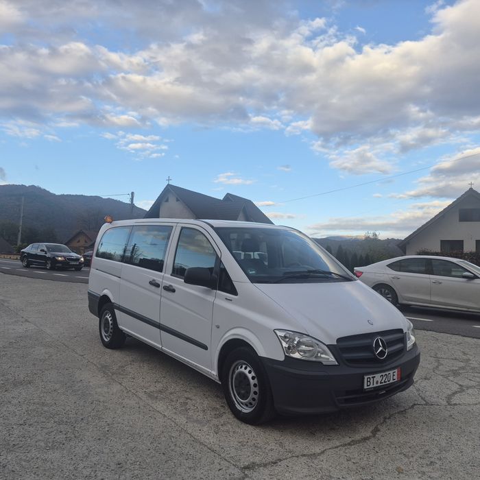 Vand mercedes vito 2.2 tdi.6+1 trepte.9 locuri.160 cp.klima .top