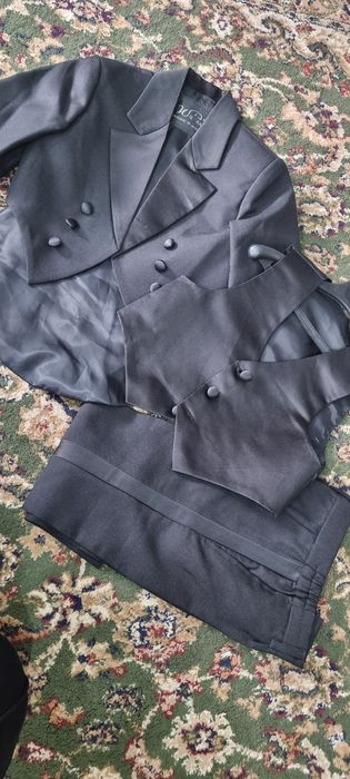 Смокинг (костюм)