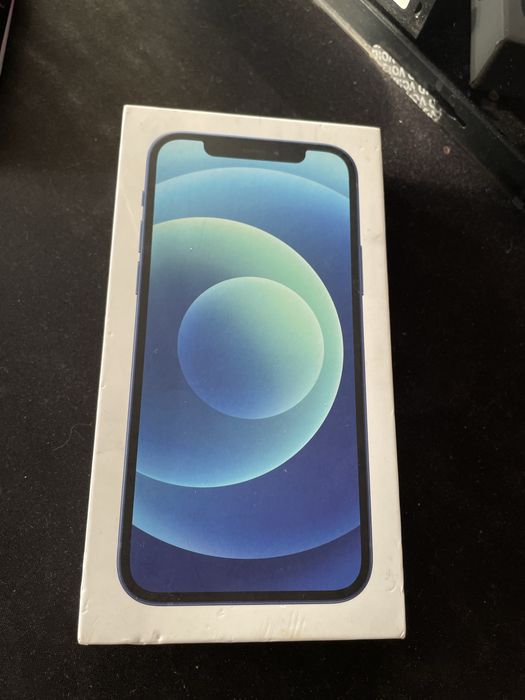 продам iphone 12