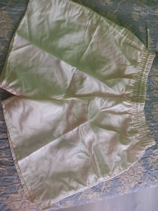 Къси панталони с бандаж