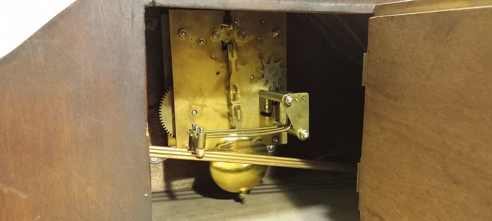 Старинен часовник