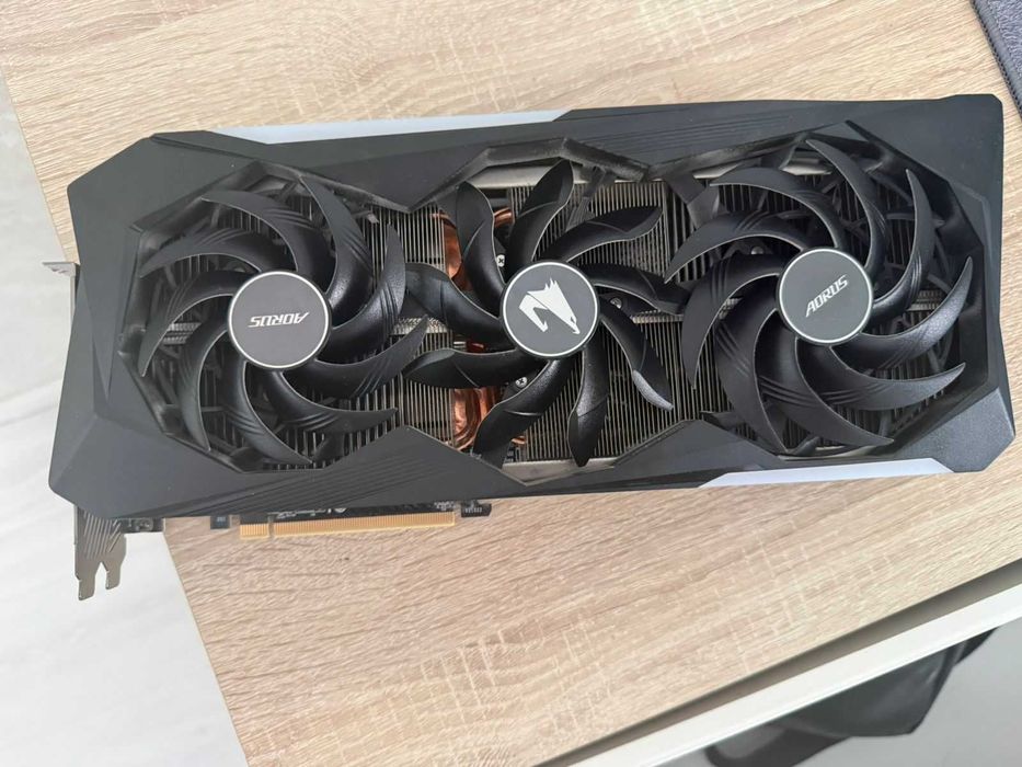 Видеокарта GIGABYTE GeForce RTX 3070 Ti AORUS MASTER