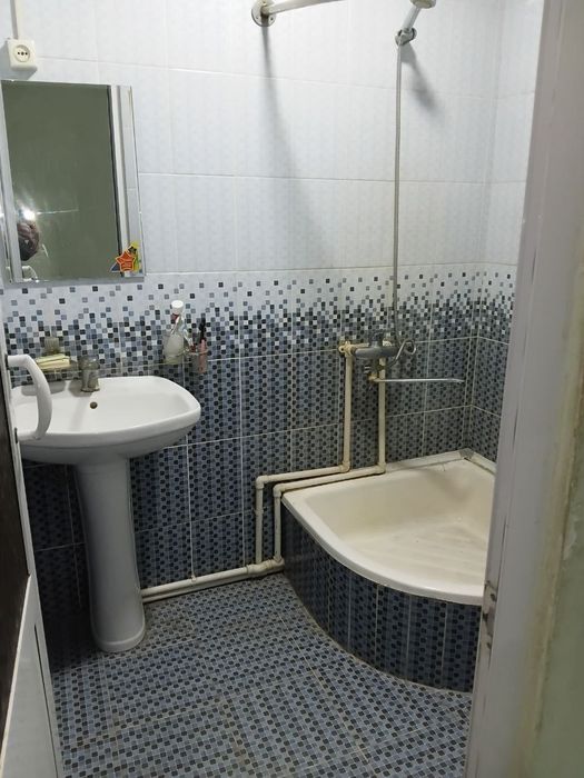 Tez va Arzon narxda barcha jixozlari bilan sotiladi