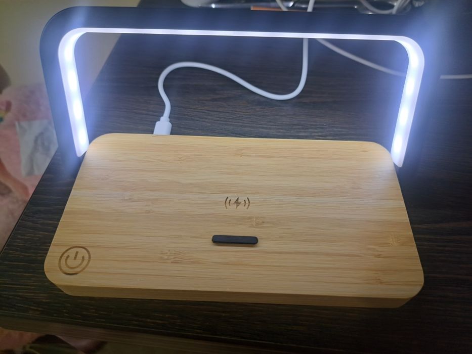 Lampi led cu incarcare wireless