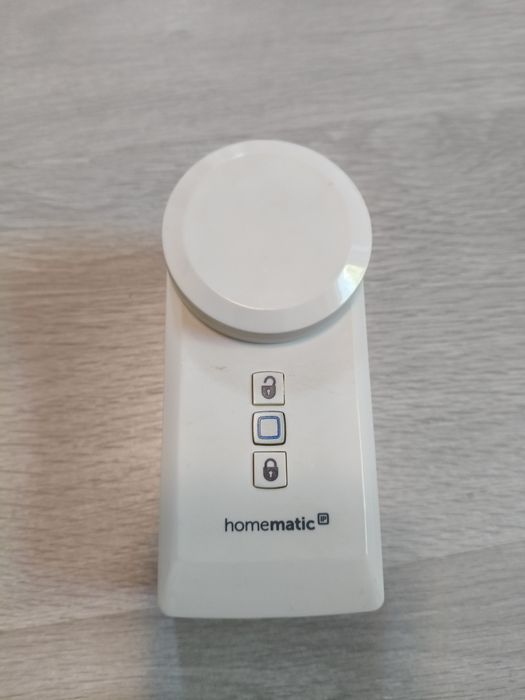 Homematic IP door lock drive - mecanism de blocare a usii wireless