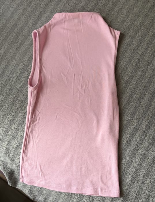 Tricou roz fara maneci dama